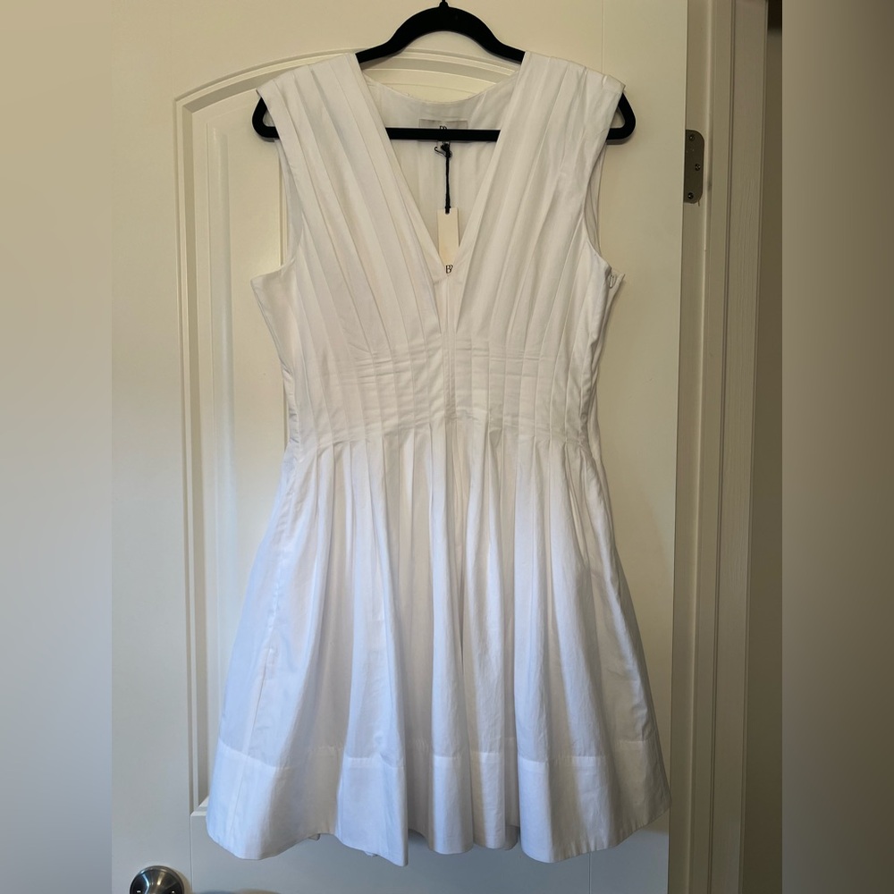 NWT Banana Republic White Pleated Linen Dress with pockets